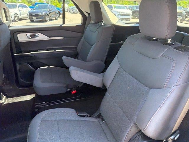 2026 Ford Explorer Active w/100A Pkg 4WD