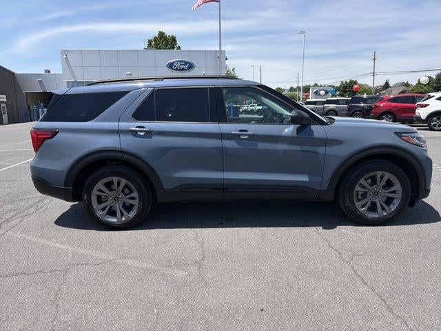 2026 Ford Explorer Active w/100A Pkg 4WD