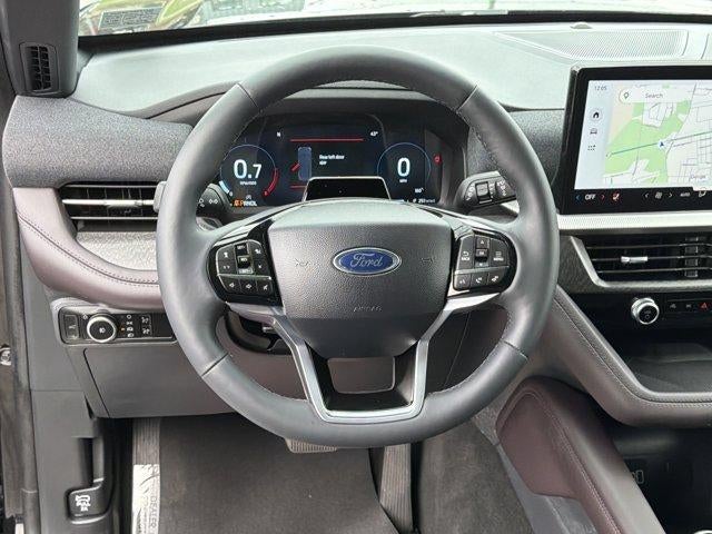 2026 Ford Explorer Platinum 4WD