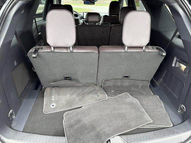 2026 Ford Explorer Platinum 4WD