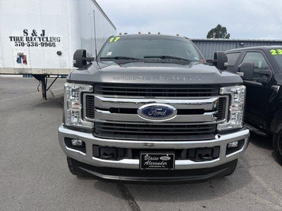 2017 Ford Super Duty F-250 SRW XLT 4WD Crew Cab 6.75' Box