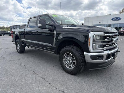 2024 Ford Super Duty F-250 SRW LARIAT 4WD Crew Cab 6.75' Box