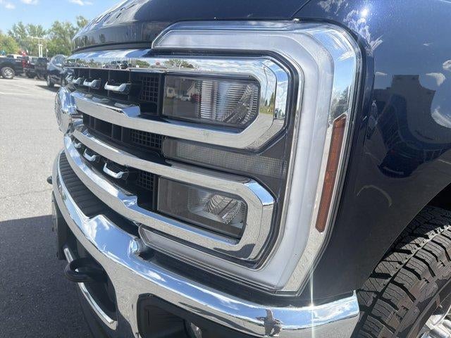 2024 Ford Super Duty F-350 SRW LARIAT 4WD Crew Cab 6.75' Box