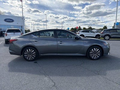 2024 Nissan Altima 2.5 SV Sedan