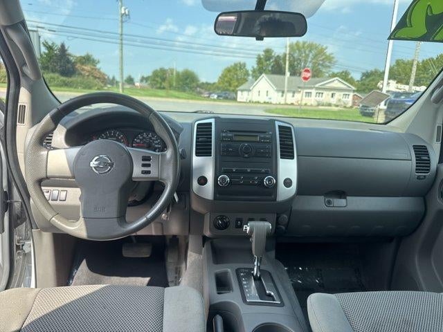 2012 Nissan Frontier 4WD Crew Cab SWB Auto SV