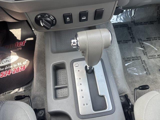 2012 Nissan Frontier 4WD Crew Cab SWB Auto SV
