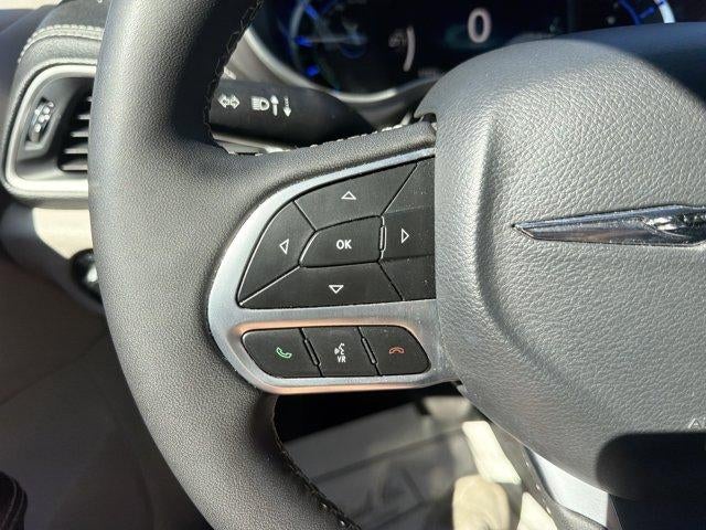 2024 Chrysler Pacifica Hybrid Select FWD