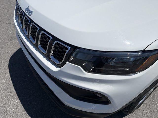 2024 Jeep Compass Latitude Lux 4x4