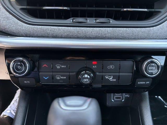 2024 Jeep Compass Latitude Lux 4x4