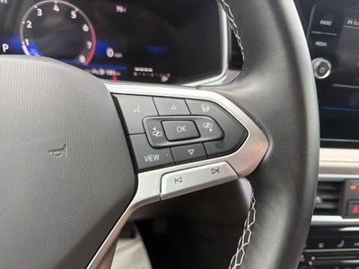 2025 Volkswagen Taos SE 4MOTION