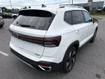 2025 Volkswagen Taos SE 4MOTION