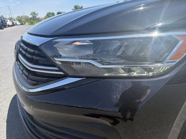 2024 Volkswagen Jetta SE Auto