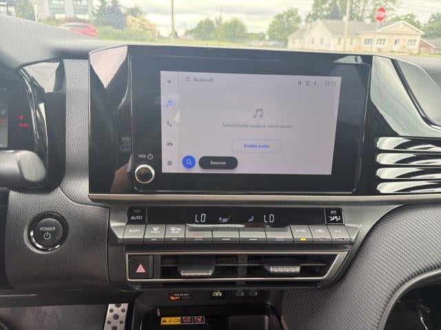 2025 Toyota Camry SE (SE)