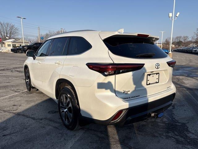 2022 Toyota Highlander XLE AWD (Natl)