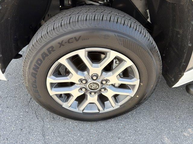 2024 Toyota Tundra 4WD 4WD 1794 Edition Hybrid CrewMax 5.5' Bed (Natl)