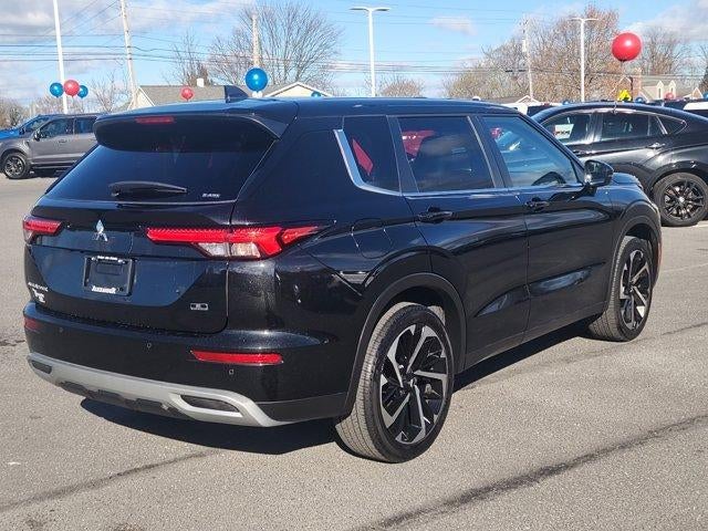 2023 Mitsubishi Outlander SE Special Edition FWD