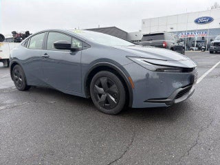2025 Toyota Prius LE (Natl)