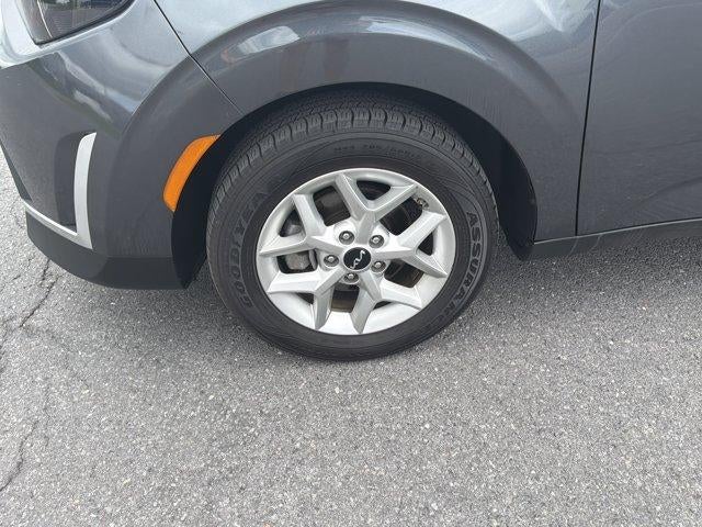 2024 Kia Soul LX IVT