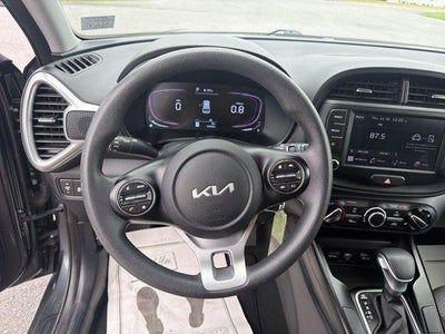 2024 Kia Soul LX IVT