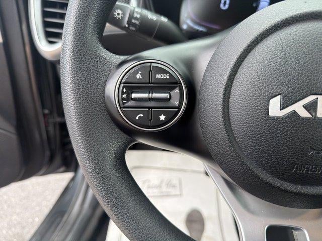 2024 Kia Soul LX IVT