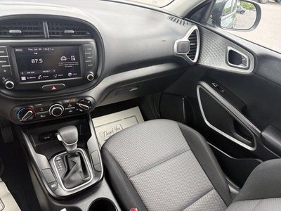 2024 Kia Soul LX IVT