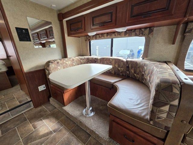 2012 Ford Econoline Commercial Cutaway E-450 Super Duty 158" DRW