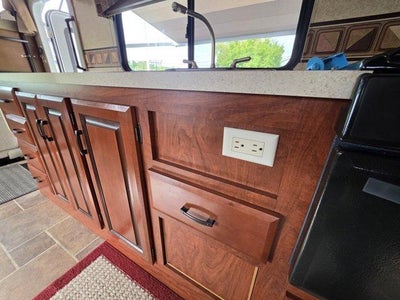 2012 Ford Econoline Commercial Cutaway E-450 Super Duty 158" DRW