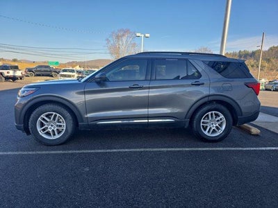 2025 Ford Explorer Active RWD