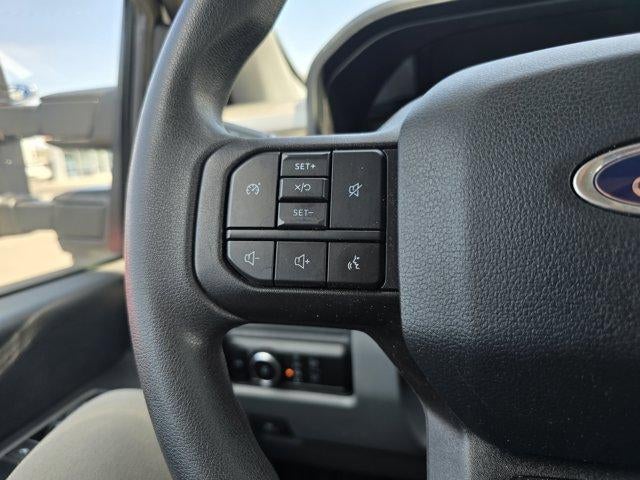 2023 Ford Super Duty F-350 SRW XL 4WD Crew Cab 6.75' Box