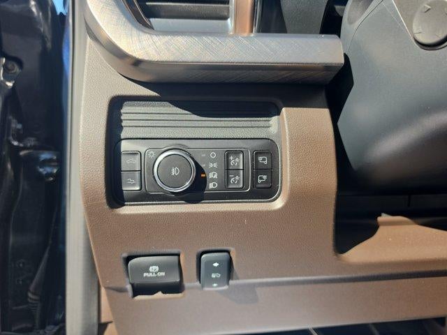 2025 Ford Super Duty F-350 SRW King Ranch 4WD Crew Cab 6.75' Box