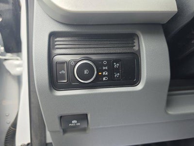 2024 Ford Super Duty F-450 DRW XLT 4WD Crew Cab 8' Box