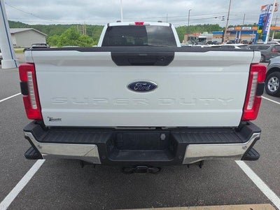 2024 Ford Super Duty F-450 DRW XLT 4WD Crew Cab 8' Box