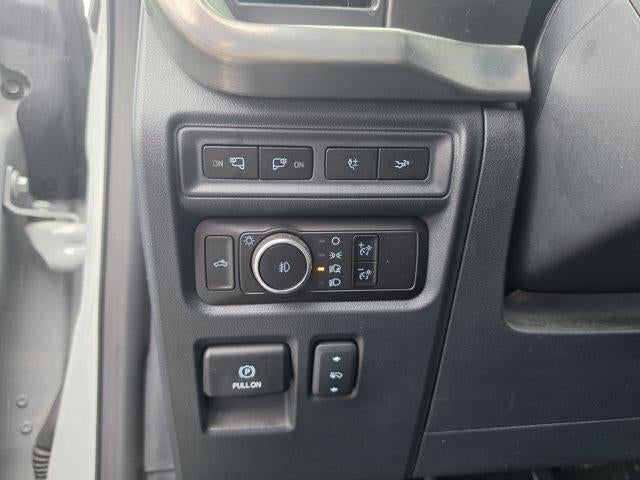 2023 Ford F-150 LARIAT 4WD SuperCrew 5.5' Box