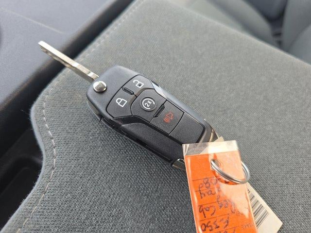 2025 Ford Super Duty F-350 SRW XLT 4WD Reg Cab 8' Box