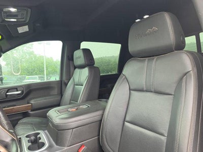 2022 Chevrolet Silverado 3500 HD Crew Cab Standard Box 4-Wheel Drive High Country
