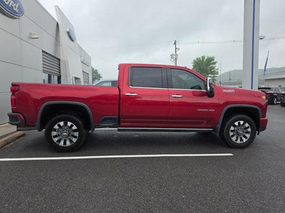 2022 Chevrolet Silverado 3500 HD Crew Cab Standard Box 4-Wheel Drive High Country
