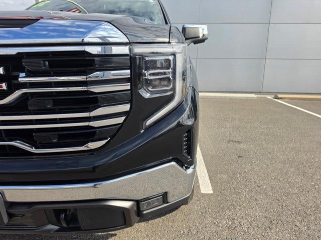 2022 GMC Sierra 1500 Crew Cab Short Box 4-Wheel Drive SLT