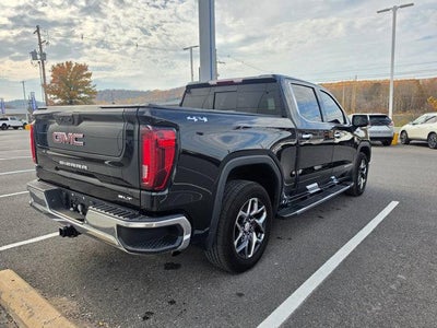 2022 GMC Sierra 1500 Crew Cab Short Box 4-Wheel Drive SLT