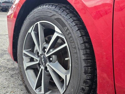 2023 Kia Forte LXS IVT