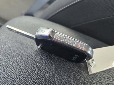 2023 Kia Forte LXS IVT
