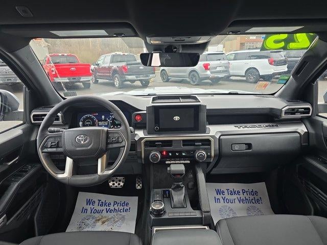 2025 Toyota Tacoma 4WD 4WD TRD Sport Double Cab 5' Bed AT (Natl)