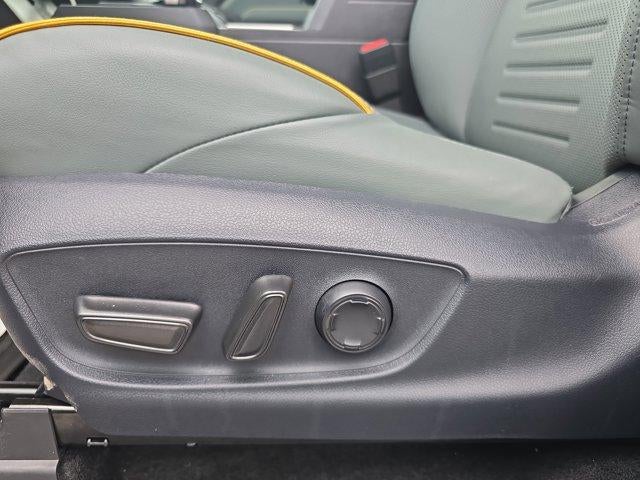 2025 Toyota Tacoma 4WD 4WD Trailhunter Hybrid Double Cab 5' Bed AT (Natl)