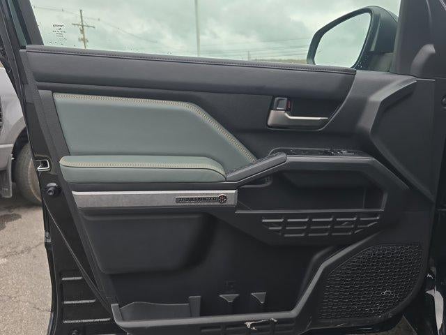 2025 Toyota Tacoma 4WD 4WD Trailhunter Hybrid Double Cab 5' Bed AT (Natl)