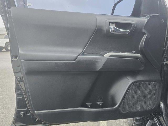 2018 Toyota Tacoma TRD Off Road Double Cab 5' Bed V6 4x4 MT (Natl)