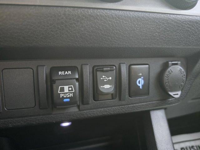 2018 Toyota Tacoma TRD Off Road Double Cab 5' Bed V6 4x4 MT (Natl)