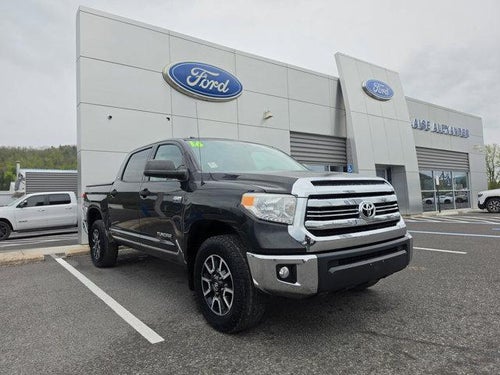 2016 Toyota Tundra 4WD Truck 4WD CrewMax Short Bed 5.7L SR5 (SE)