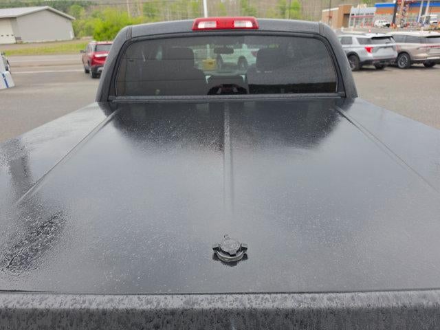2016 Toyota Tundra 4WD Truck 4WD CrewMax Short Bed 5.7L SR5 (SE)