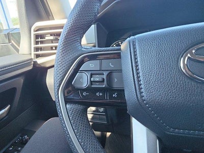 2023 Toyota Tundra 4WD 4WD SR5 CrewMax 5.5' Bed (SE)