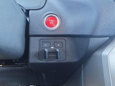 2023 Toyota Tundra 4WD 4WD SR5 CrewMax 5.5' Bed (SE)
