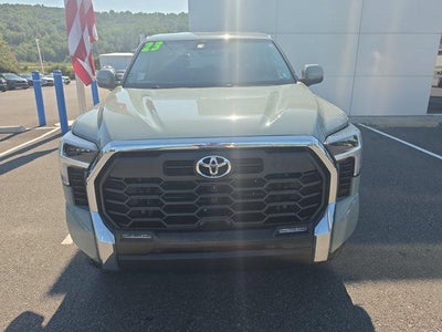 2023 Toyota Tundra 4WD 4WD SR5 CrewMax 5.5' Bed (SE)